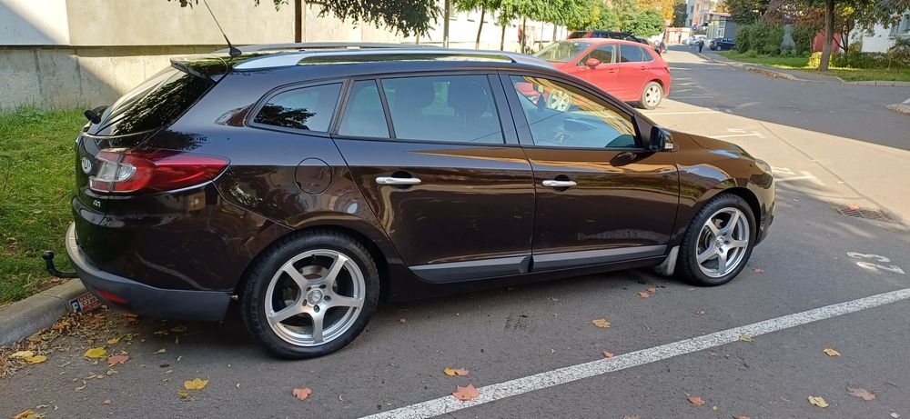 RENAULT 10 2011 — imagine 2