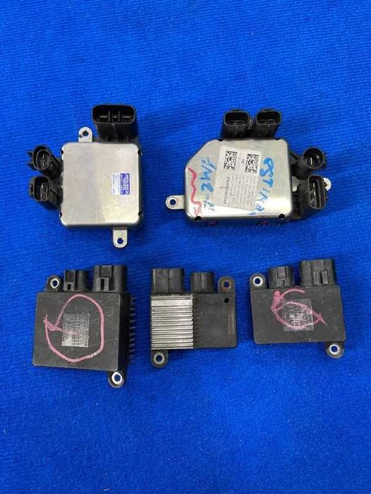 Блок управления вентилятором Toyota Lexus
