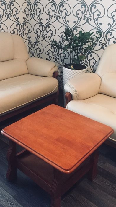 Продам столик