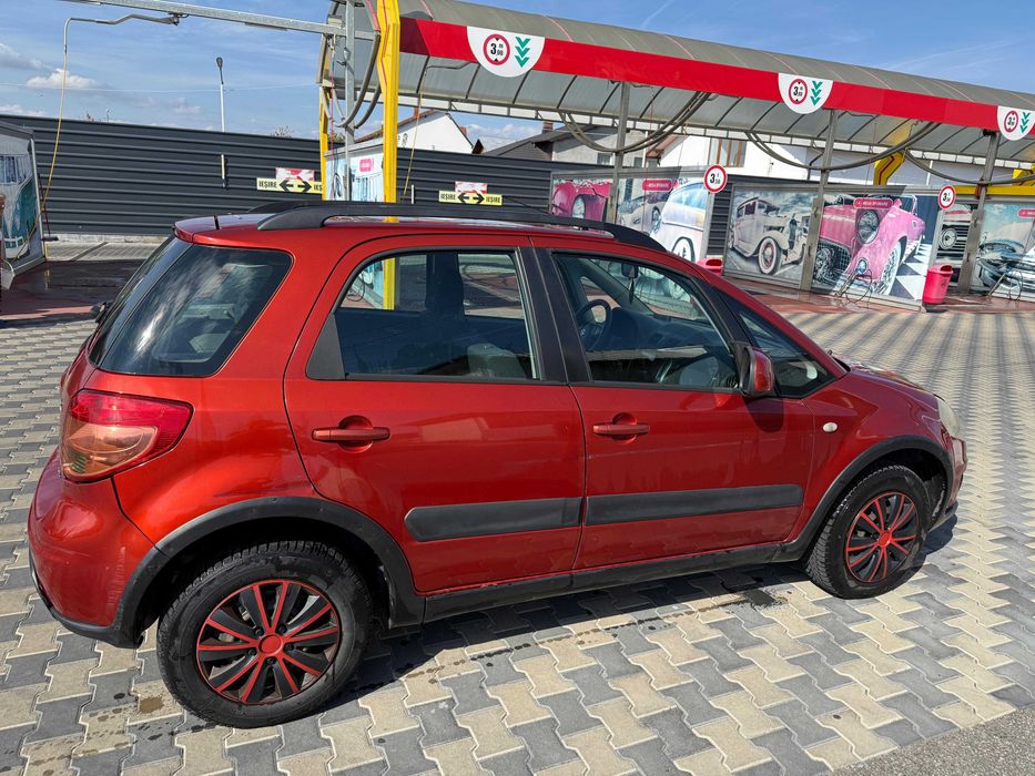 Suzuki SX4 2010 - benzina