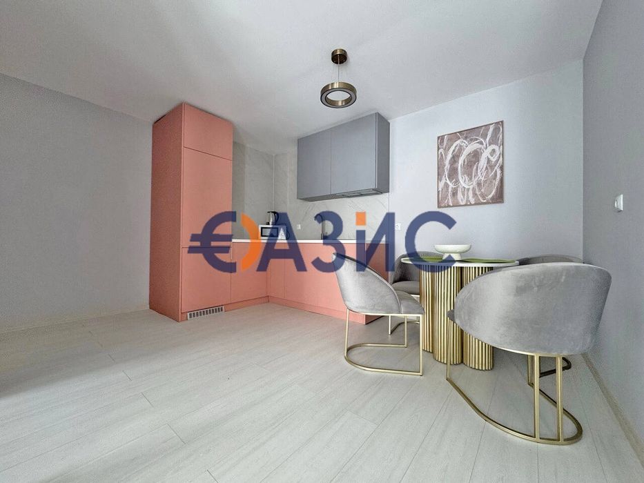 Продава се Тристаен апартамент в к.к. Слънчев бряг - 89 кв.м за 957 €/кв.м - Снимка #6