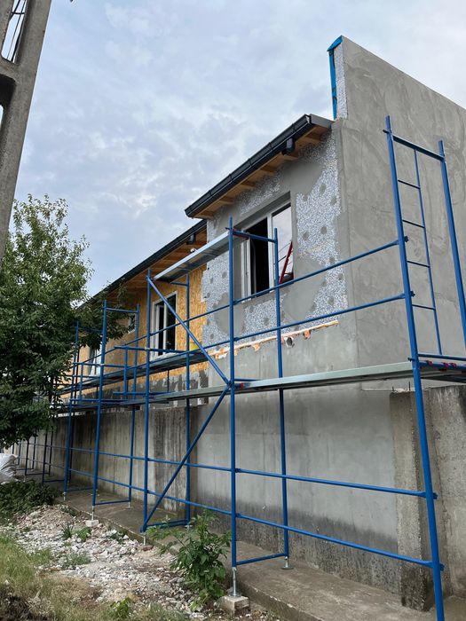 Inchiriez schelă metalica completă 150mp