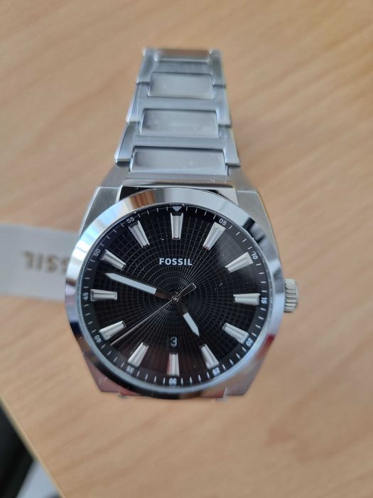 Нов мъжжки часовник Fossil fs5821