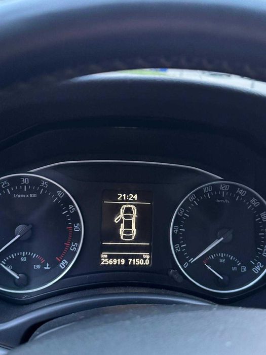 SKODA Octavia 2010 — imagine 5