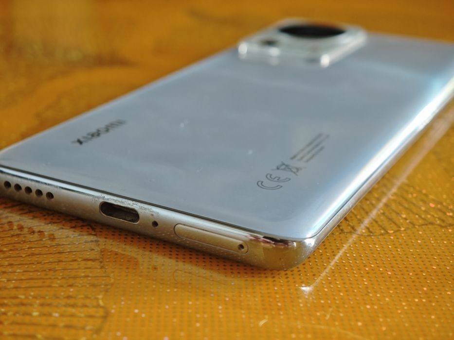 Xiaomi 13лайт идеален без забележки
