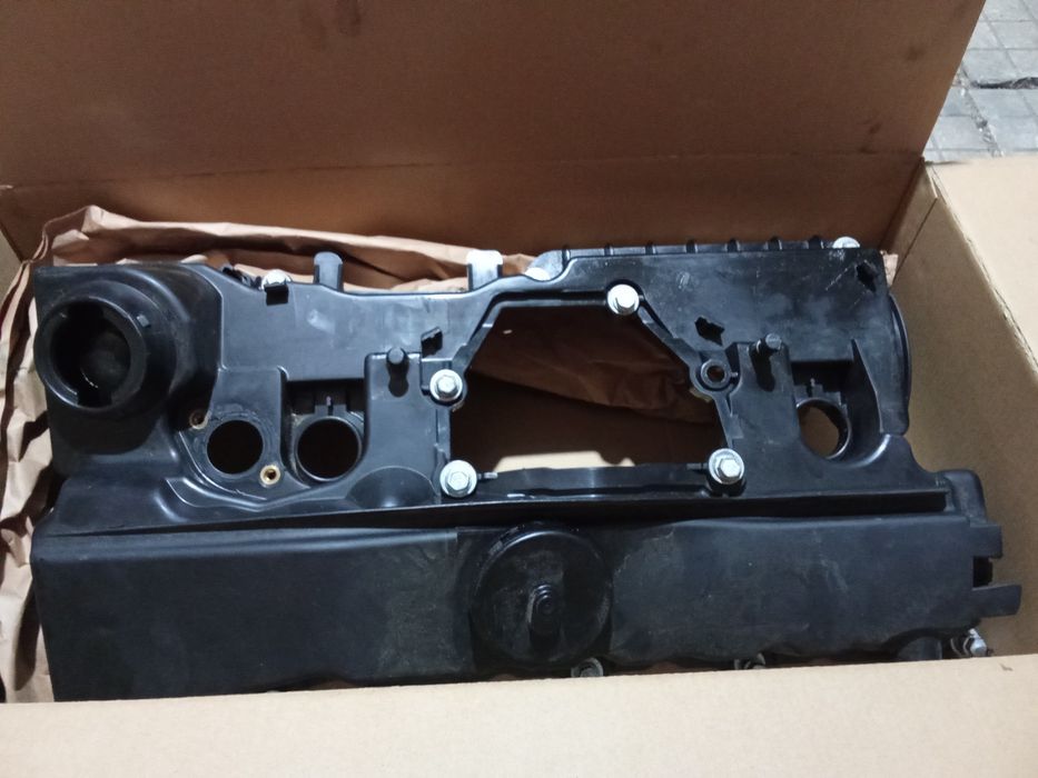 Капак за двигател за BMW E90