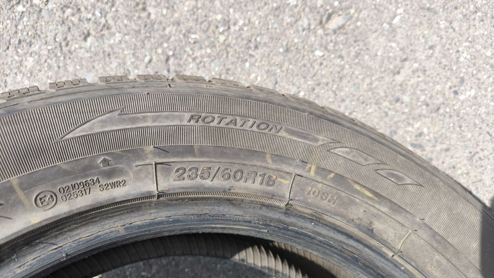235-60-R18  два баллона зимней резины .
