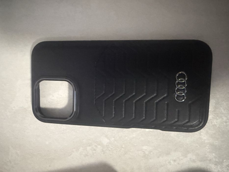 Кейс за iphone 16 pro max AUDI