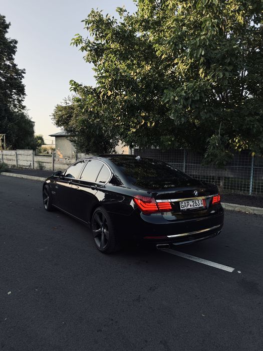 Bmw seria 7 f01 730D
