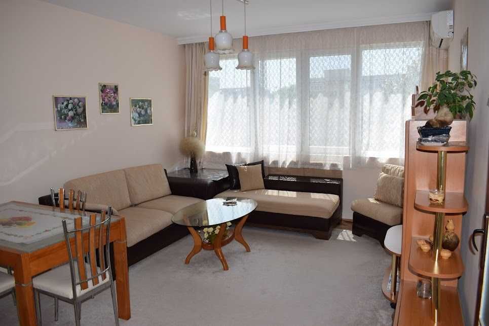 Дава се под наем Двустаен апартамент в Варна, Базар Левски - 70 кв.м за 510 € - Снимка #1