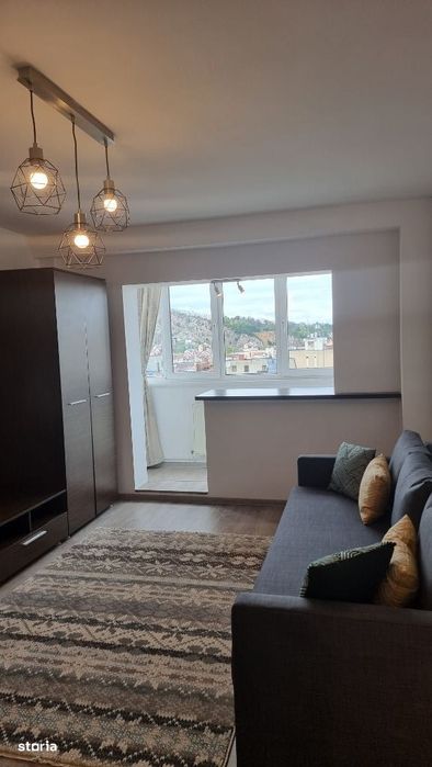 Apartament 3 camere în Răcădau, zonă liniștită