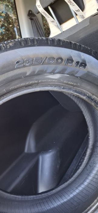 Продам резину Viatti 235/60/18