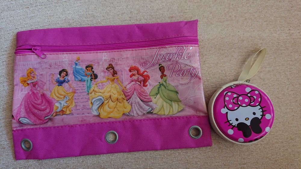 Униформи на ОУ Драган Манчов Красотички Елза и Ана