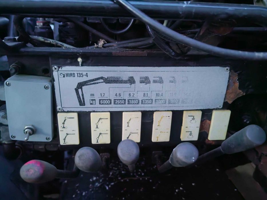 Товатен камион скания с кран