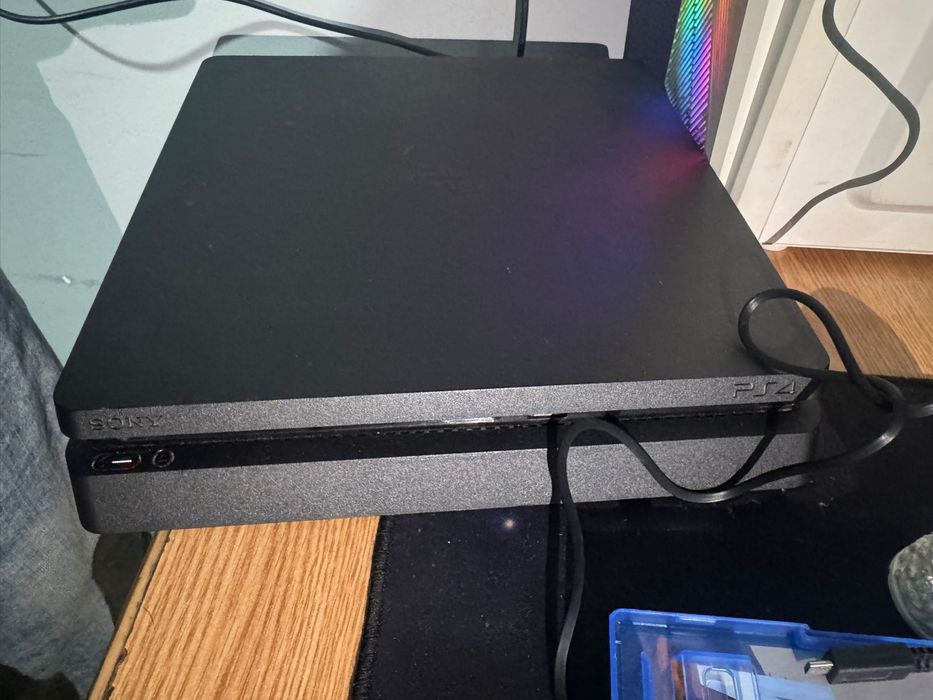 Vand ps4 Slim Oferta Speciala