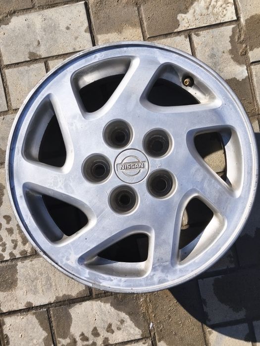 Диски R15, Nissan