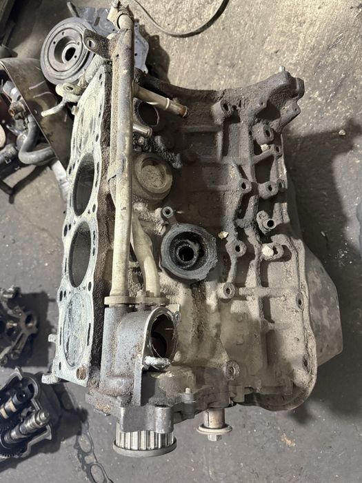 Двигатель на Тойота карина