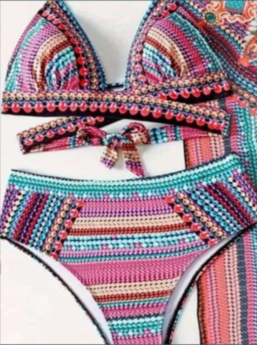 Дамски бански от бързосъхнеща материя