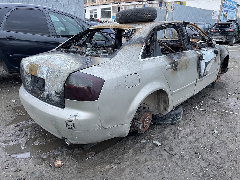 Audi A4 B6 3.0i v6 quattro На Части