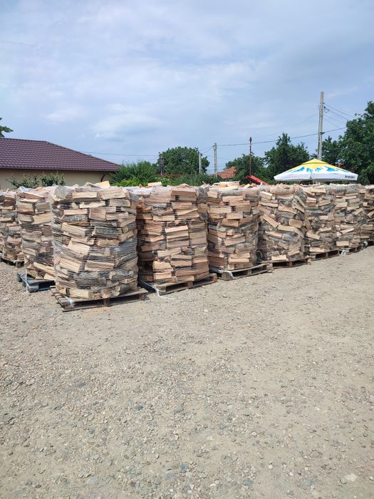 Depozit lemne de foc