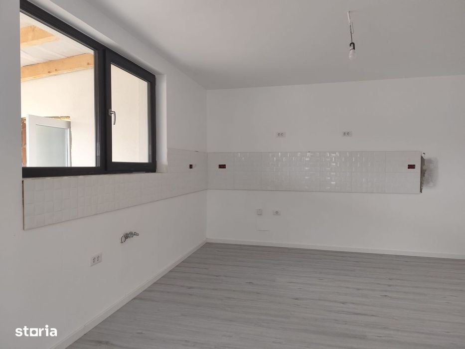 Casa noua, parter, 4 cam., Nojorid, langa Oradea, Bihor - vanzare