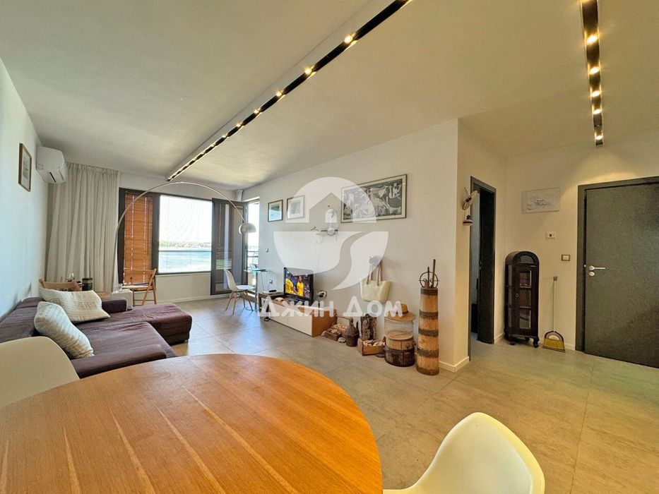 Продава се Двустаен апартамент в Созопол - 71 кв.м за 2817 €/кв.м - Снимка #3