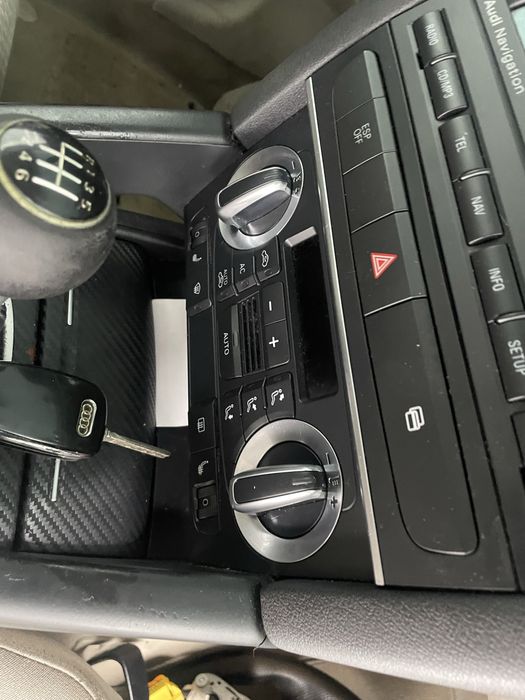 Rama 2din 1 panou clima Audi A3 8p 2004-2011