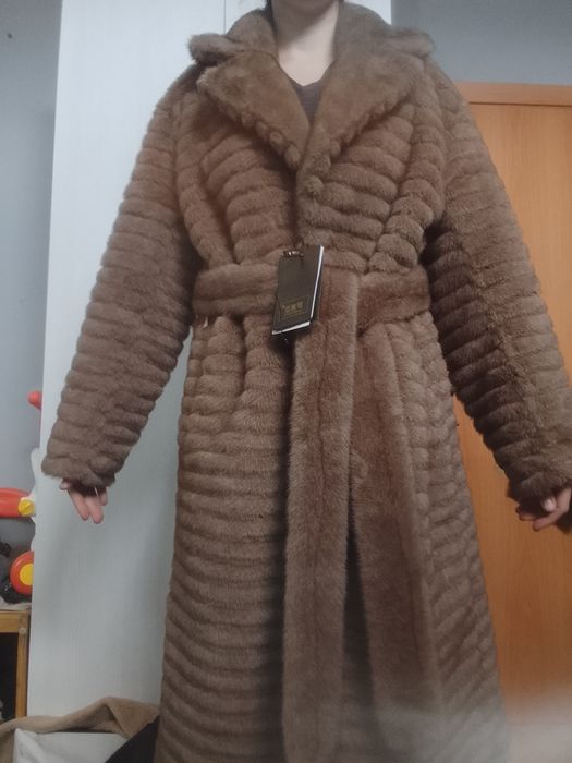 Продам шубу новая с итекеткой