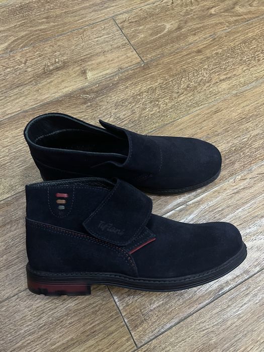 Продам ботинки новые