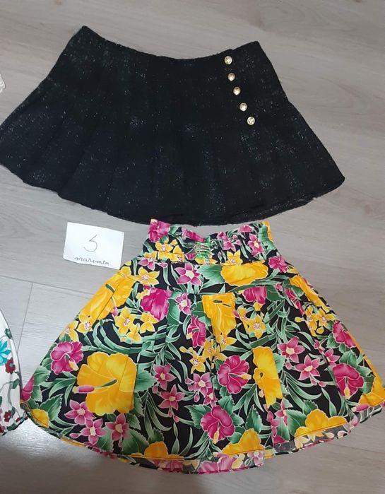 Fustite si pantaloni scurti