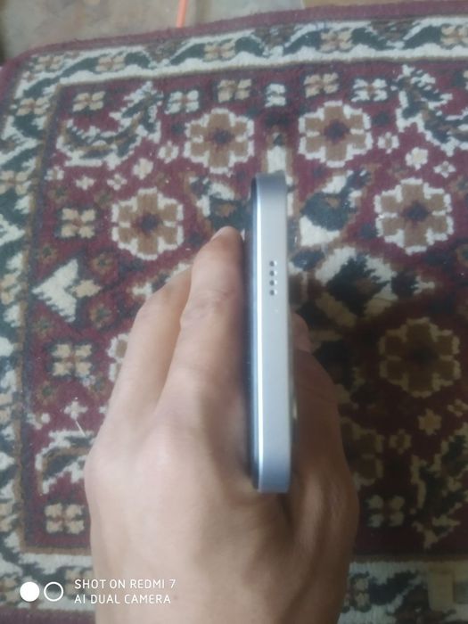 TECNO Spark 4+4/128gb ideal