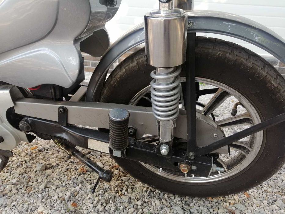 Продавам китайска педалетка 50 куб.