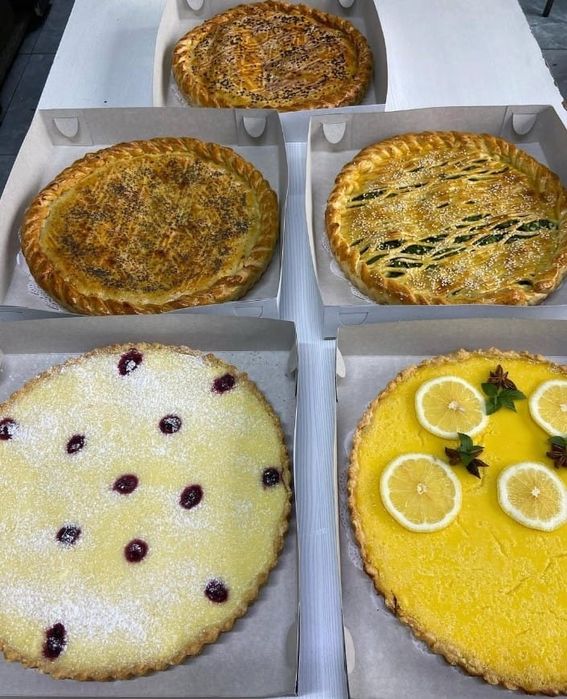 бауырсаки плов манты чебуреки пироги салаты