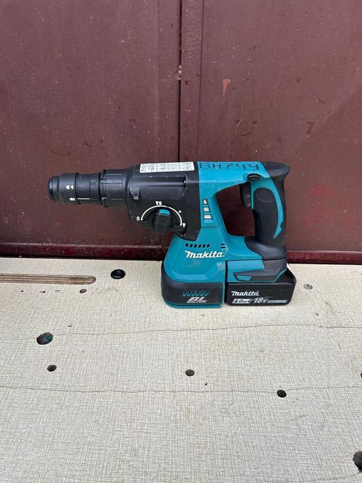 Rotopercutor Makita DHR 243