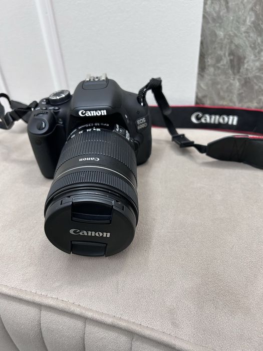 Фотокамера Canon eos 600D