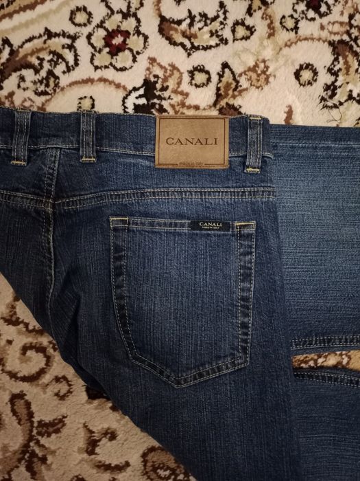 Продам мужские джинсы