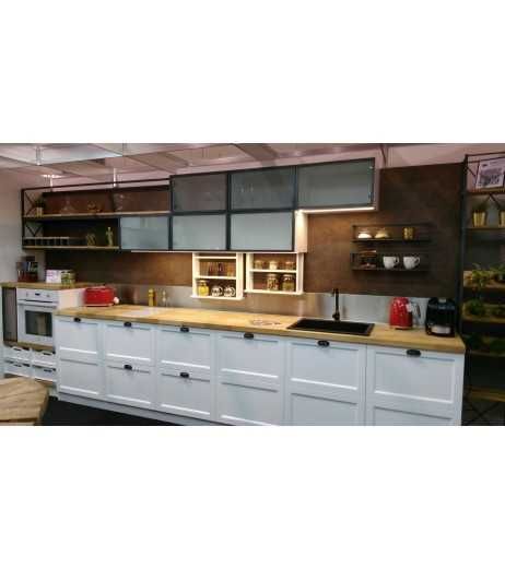 Мострена кухня от шоурум