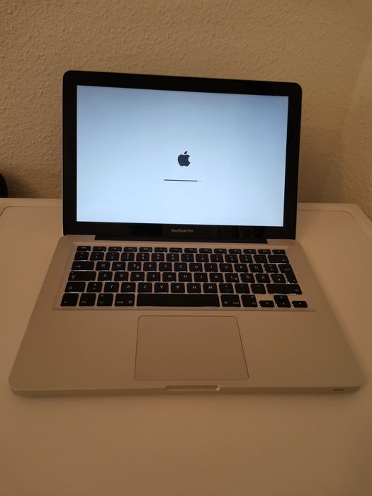 Laptop MacBook Pro i5