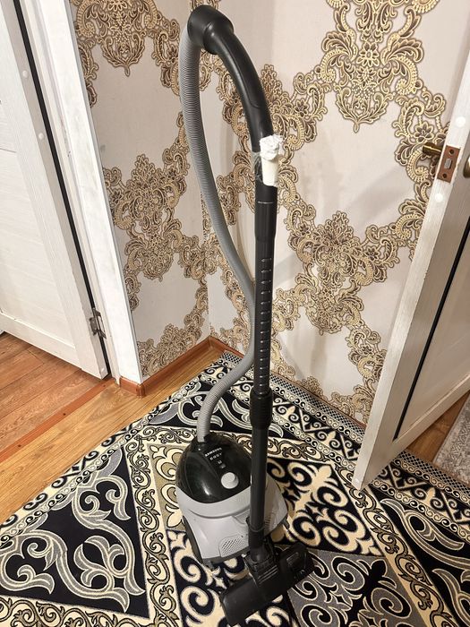 Пылесос Самсунг в хорошем состояние