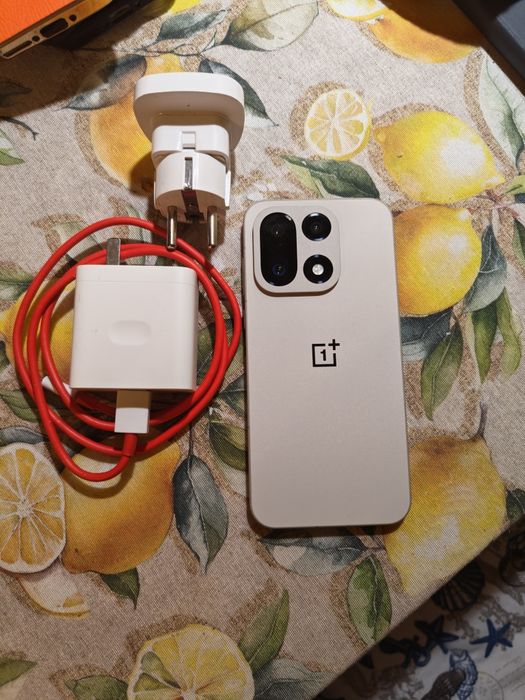 Oneplus 15 16/256 gb