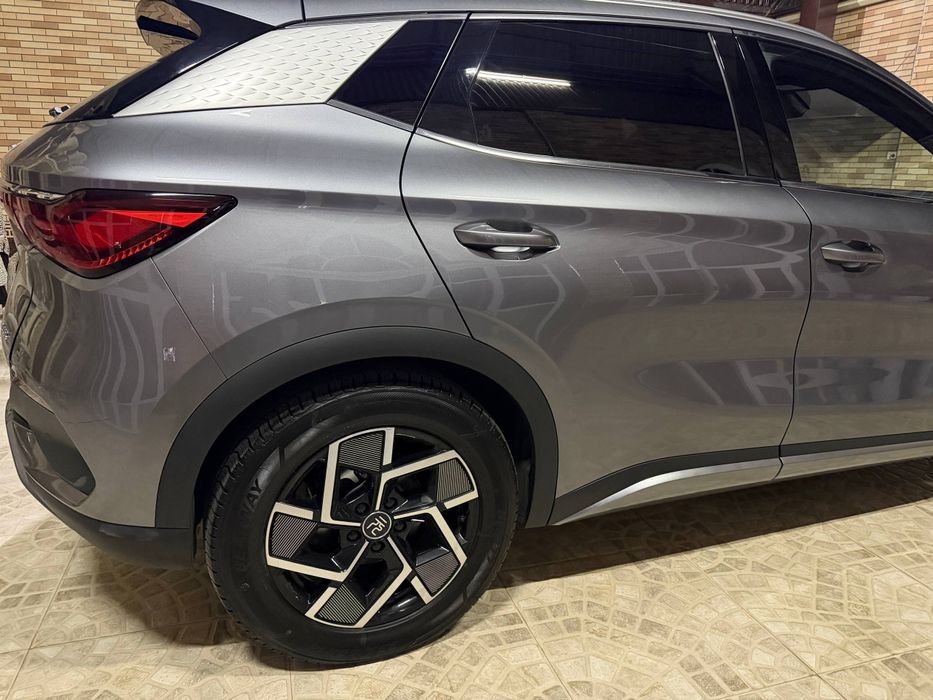 BYD юван плюс 510 км