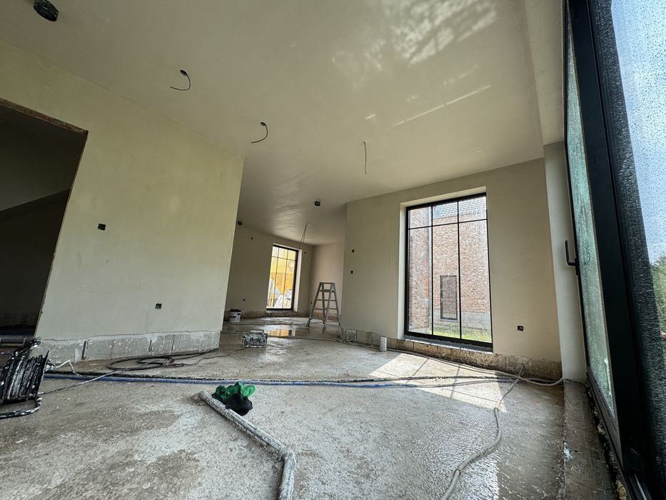 Execut Tencuială Mecanizată