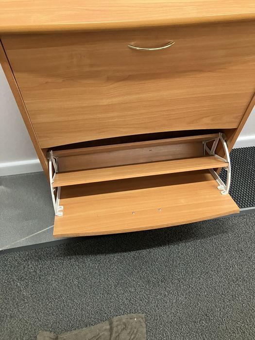 Продам обувницу в идеальном состоянии