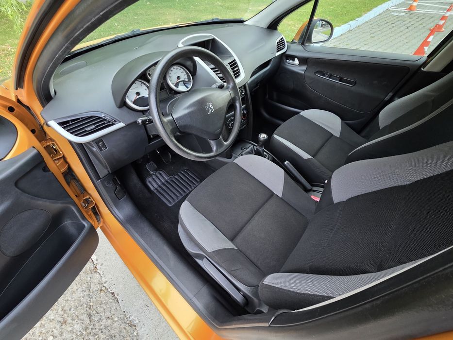 Peugeot 207 Benzina 97 Mii Km.