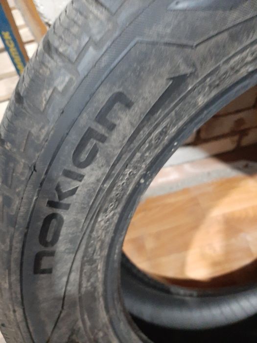 Продам шину 235/60/18 нокиа