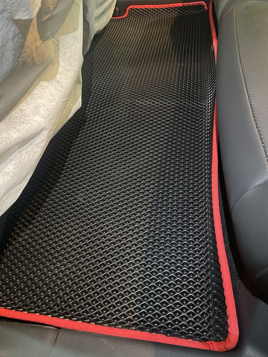 Evokar premium hongqi e-qm kovrik5