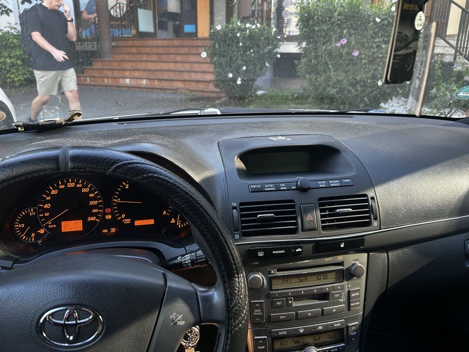 Toyota Avensis t25