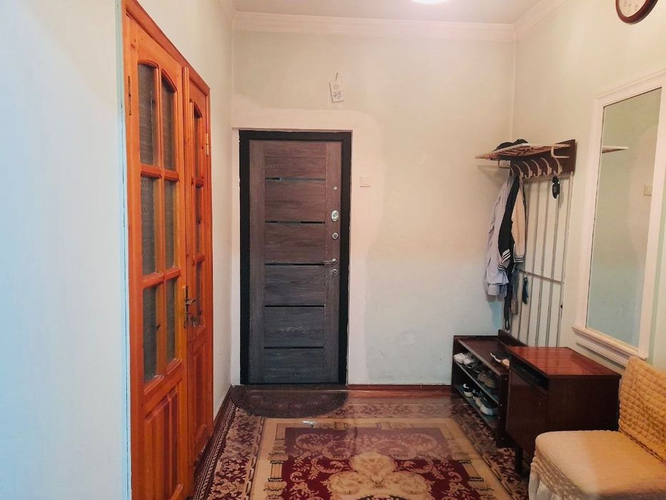 Продается 4 комн квартира, Юнусабад 18, ул. Юнус Ота, 2 этаж