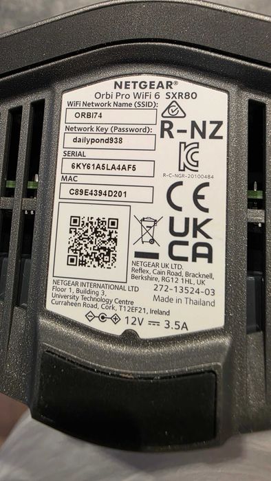 ORBI Pro Netgear AX6000 Tri-Band WiFi 6 Router SXR80