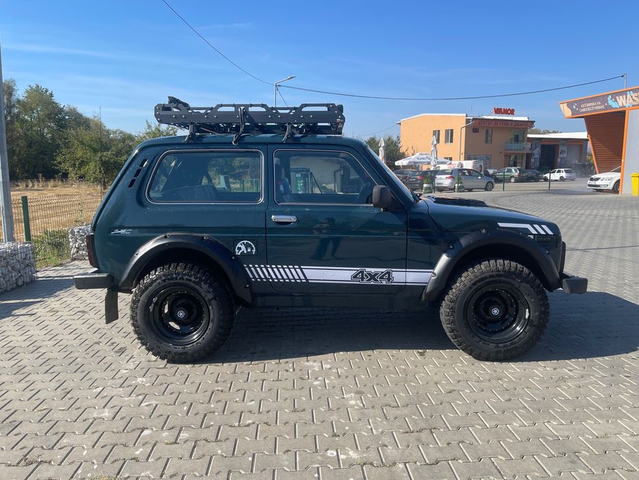 Лада Нива 4x4 1.7I